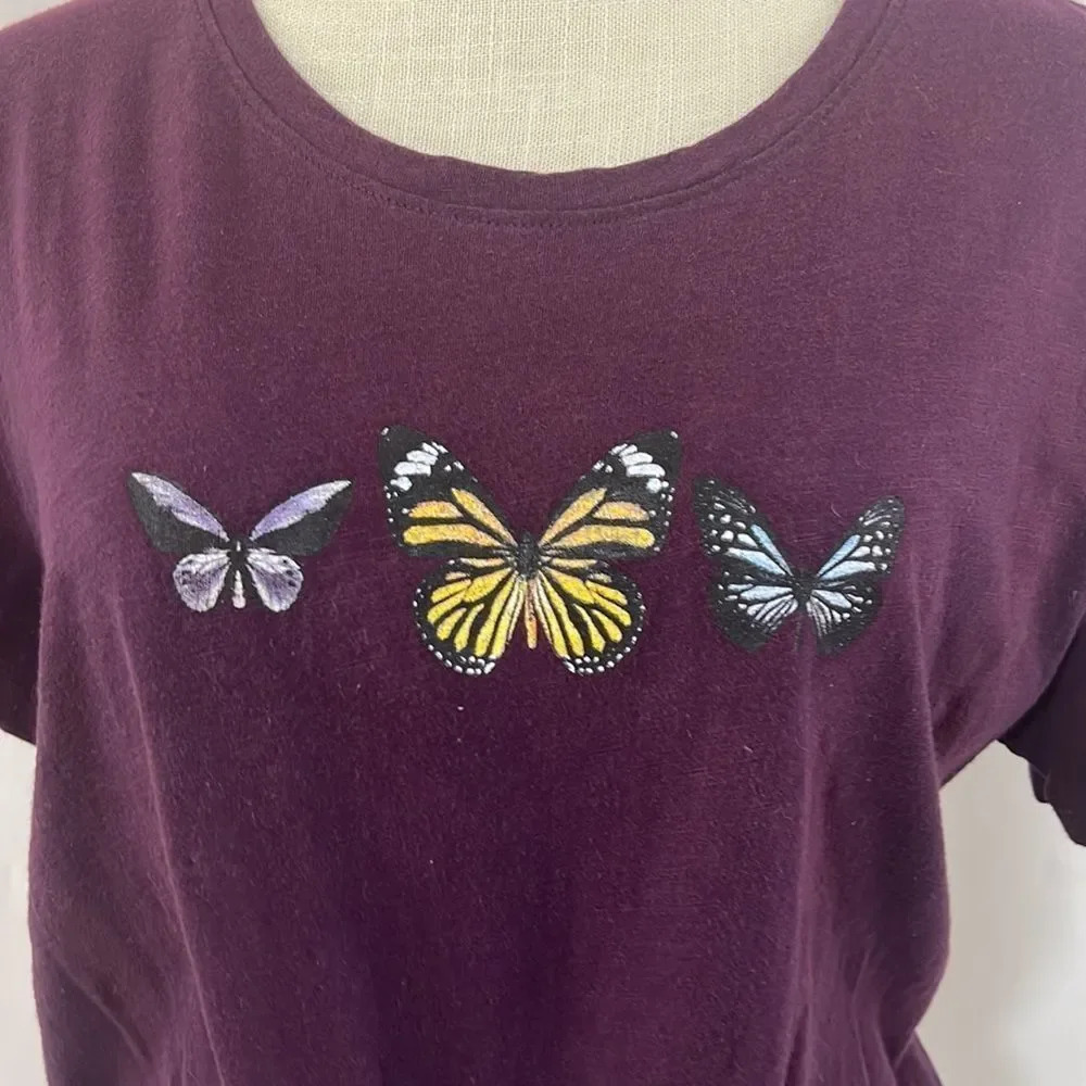 ❤️Outlaw Maroon Butterfly Tee Size Large